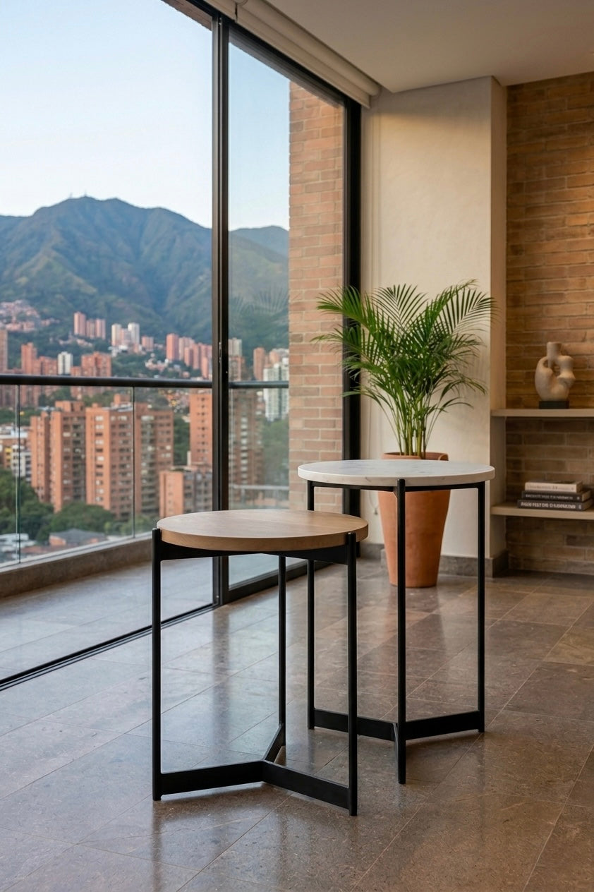 Mesas Auxiliares Dúo en madera natural, fabricada a medida por Casa Líder en Medellín