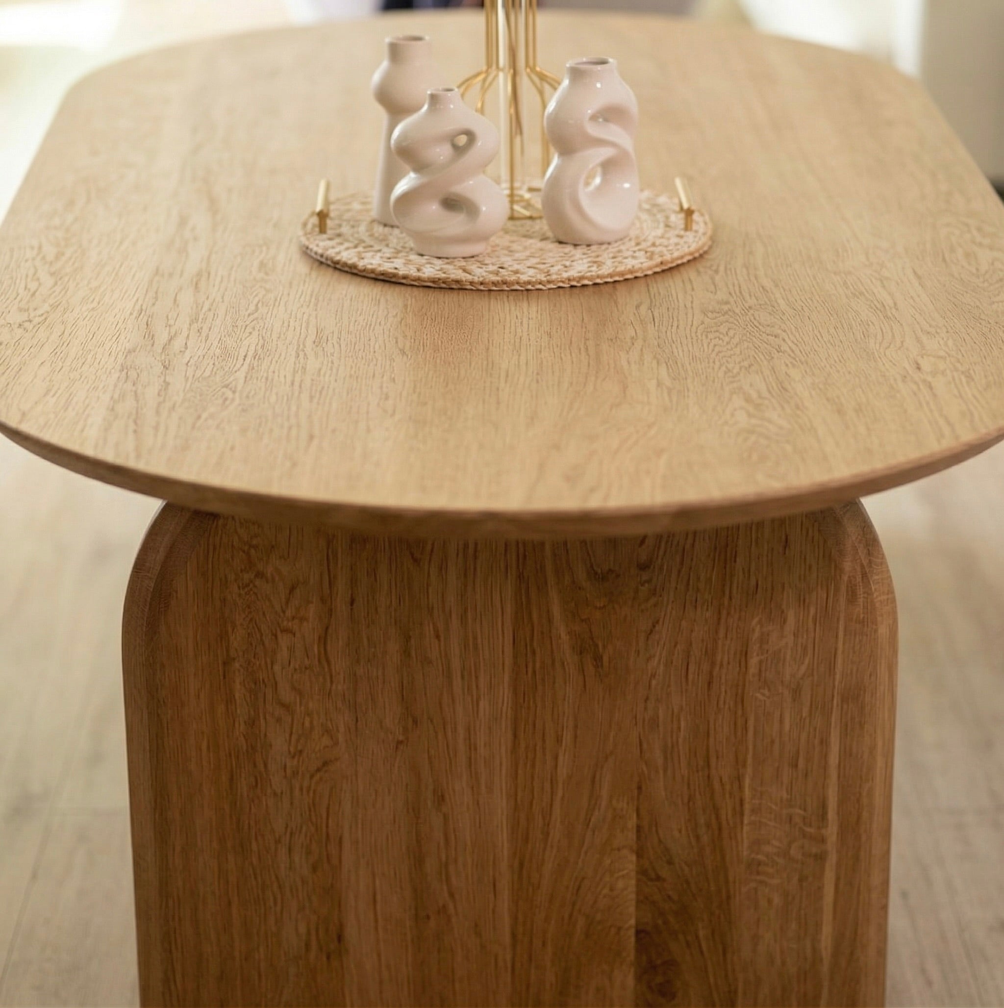 MESA DE COMEDOR ARCADIA