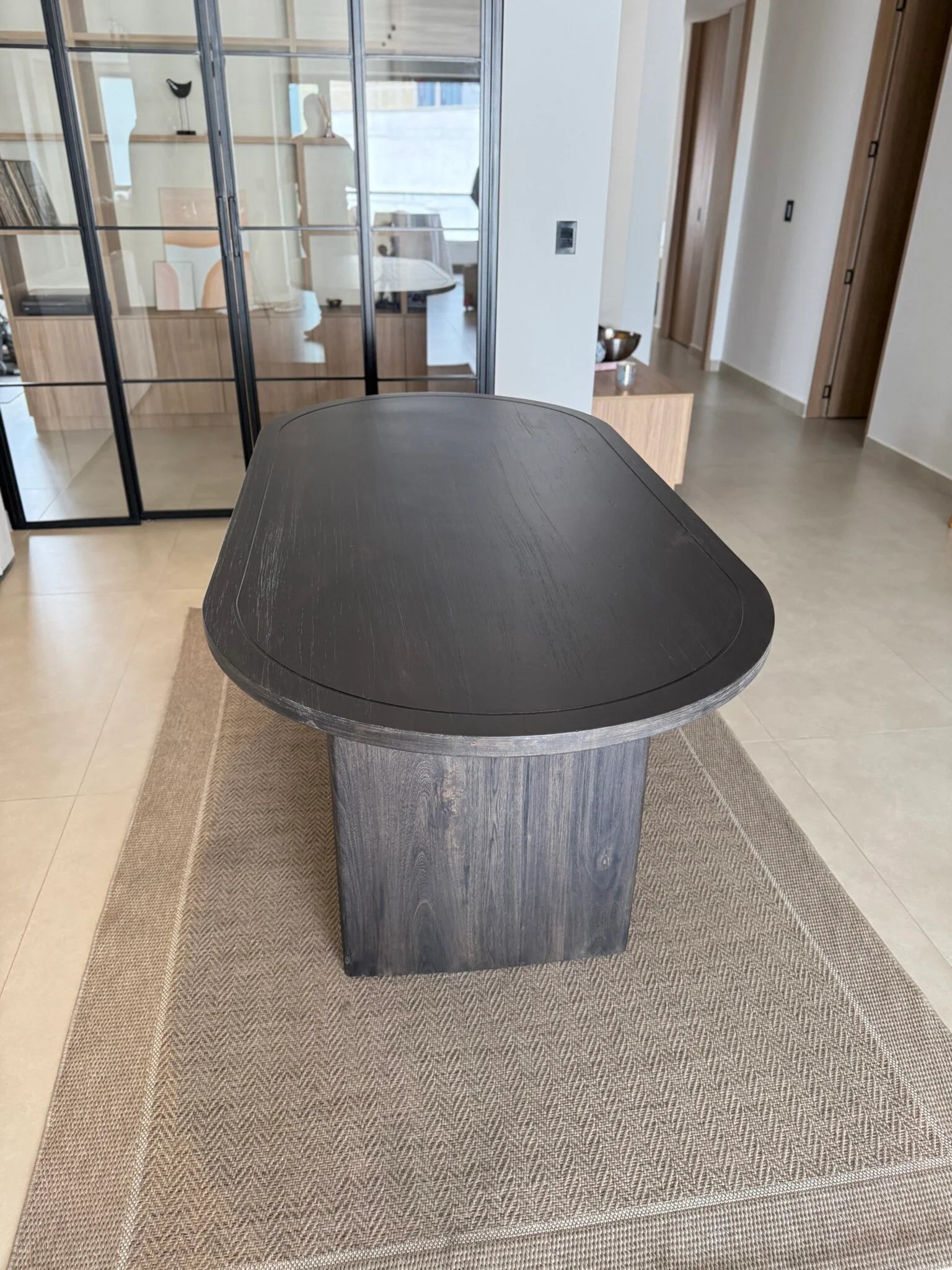 MESA DE COMEDOR MONSERRAT