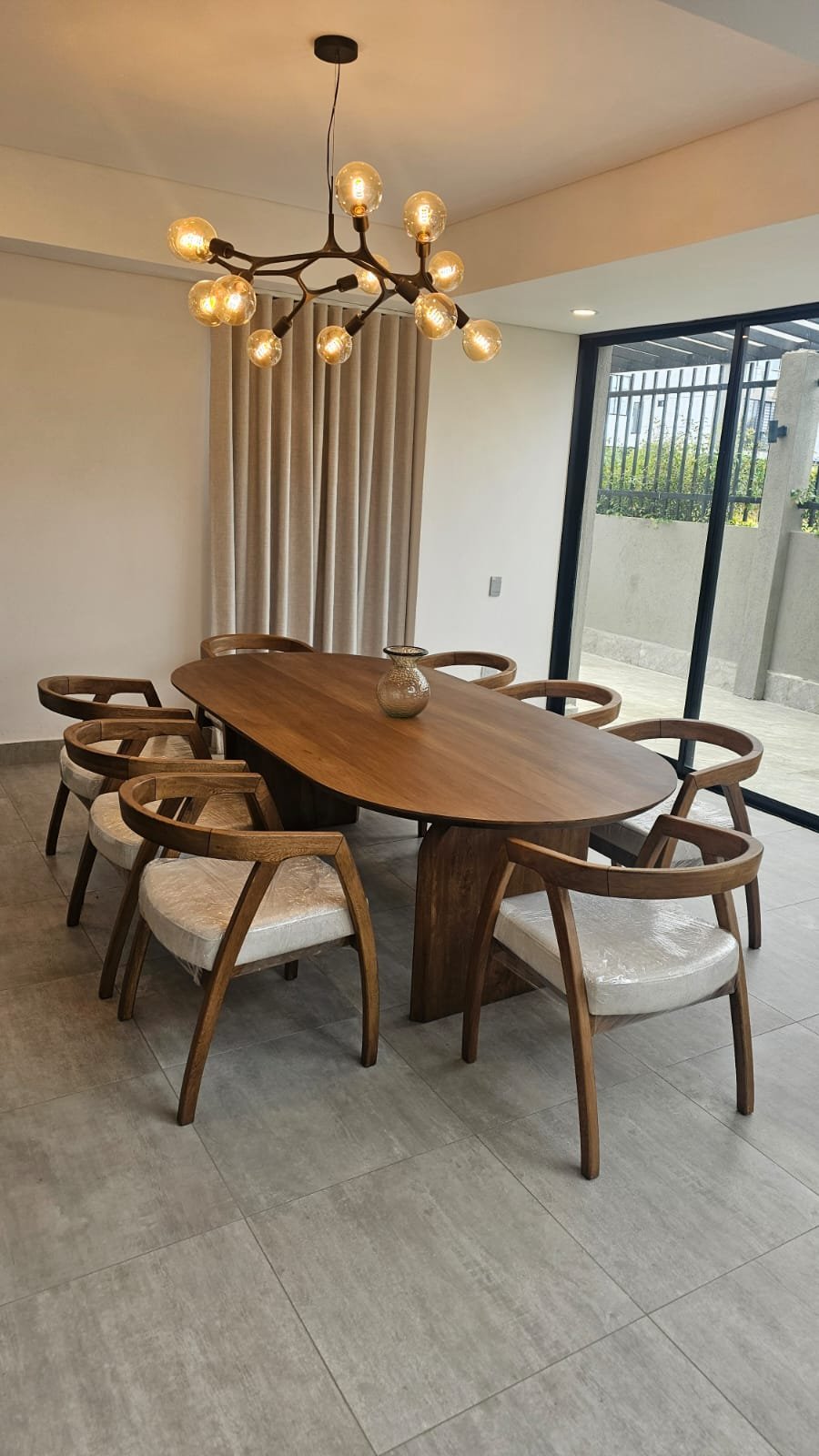 Mesa de comedor en madera